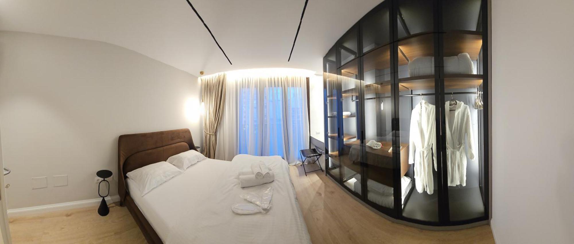 Center Easy_luxury *