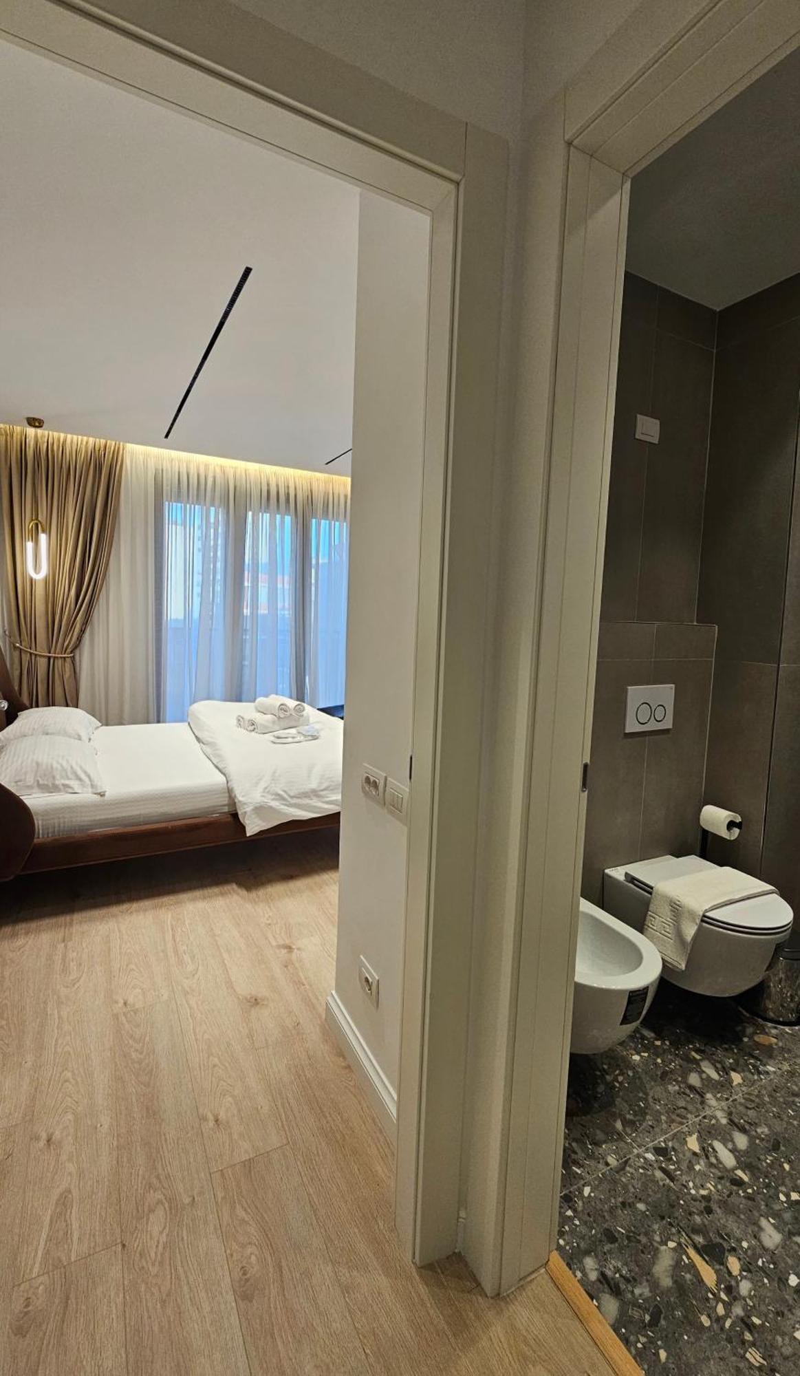 Center Easy_luxury Apartment